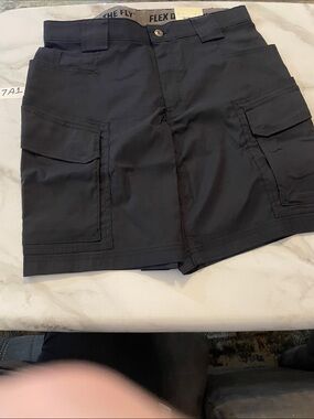 Duluth Trading Co Black Men’s Cargo Shorts
